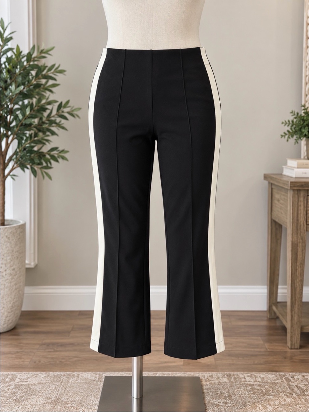 Black & Beige Side-Stripe Crop Pants